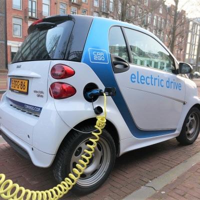 kendaraan mobil listrik